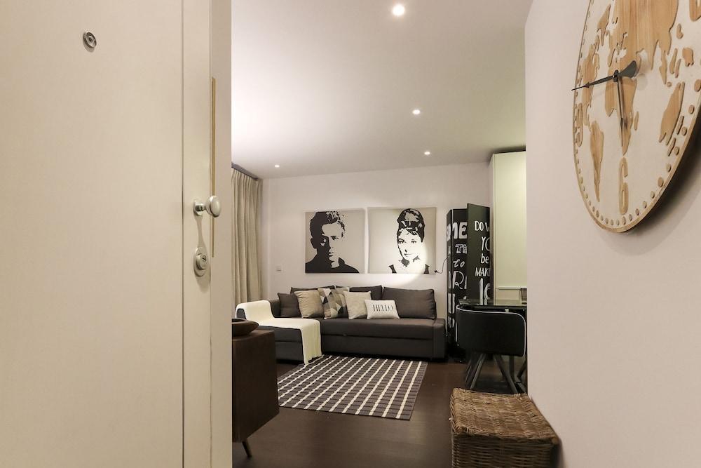 Marques Design Ii By Homing *